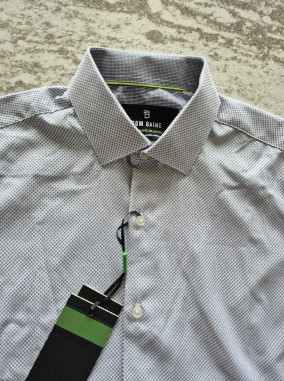 Tom Baine Men's Performance Dress Shirt New Size Small
